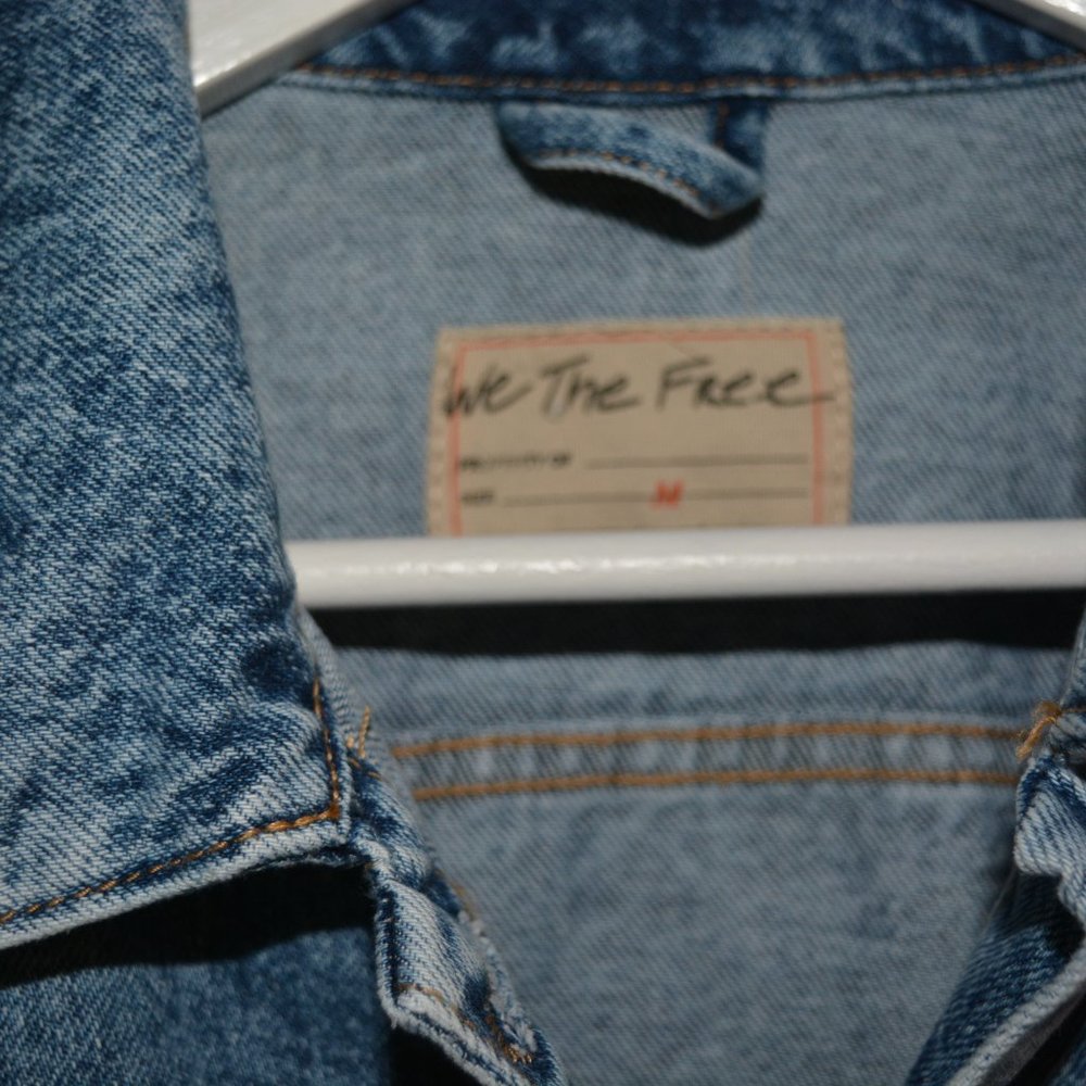 Free People Denim Jacket *NEW WITH TAGS* - Picture 5 of 7